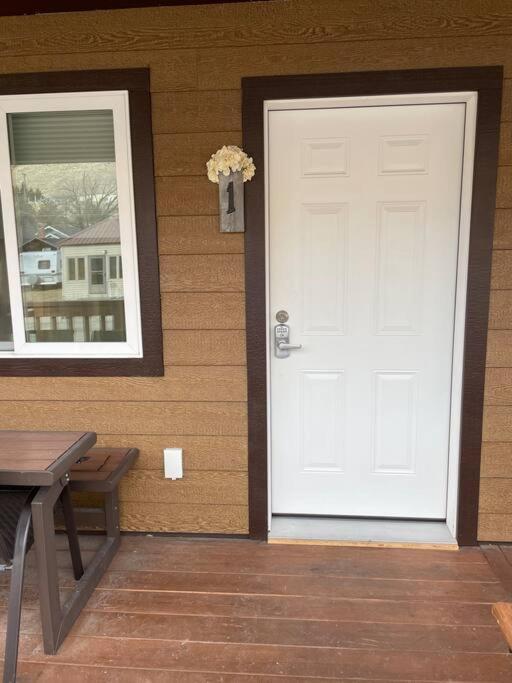 Parkway Yellowstone Guest House Room #1 Гардинър Екстериор снимка
