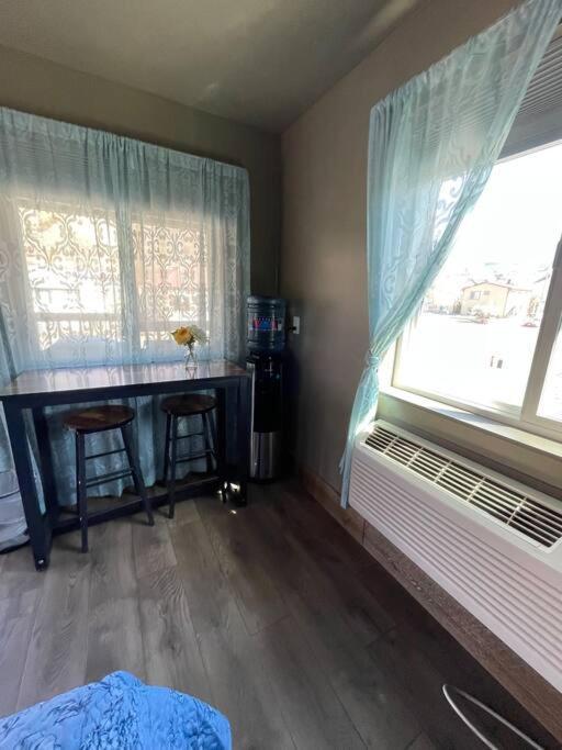 Parkway Yellowstone Guest House Room #1 Гардинър Екстериор снимка